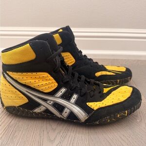 Men’s Asics Aggressor wrestling shoes